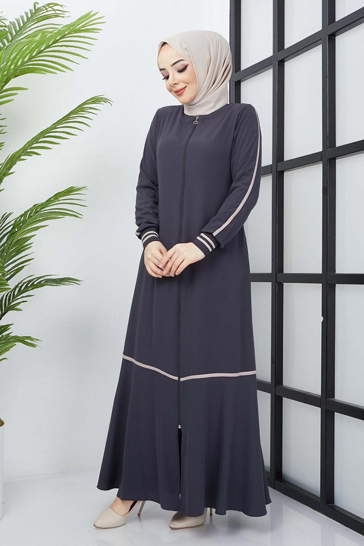 Çizgi Detaylı Antrasit Ferace 